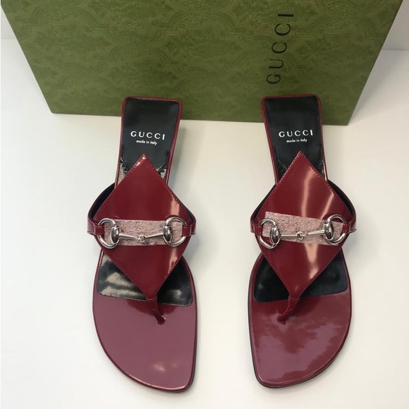 💯 - New authentic GUCCI MARIAME LEATHER BIT THONG SANDALS IN CHERRY RED - Picture 11 of 11